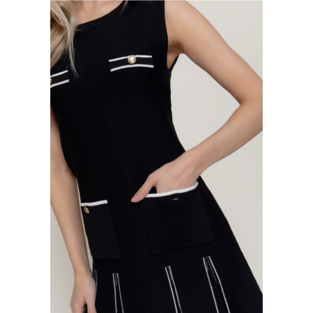 1161 • Black & White Dash Pocket Sleeveless Pleated Mini Dress w/Gold Buttons - Picture 2 of 5